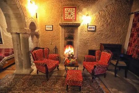 Traveller's Cave - 117