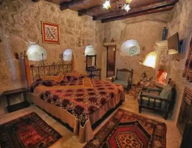 Traveller's Cave - 169