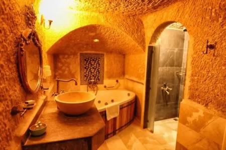 Traveller's Cave - 199