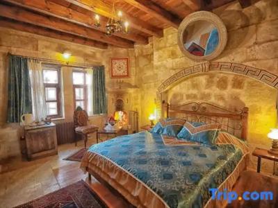 Traveller's Cave - 101