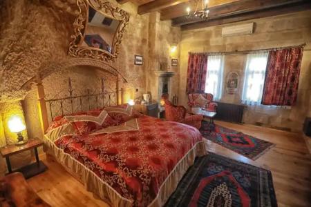 Traveller's Cave - 154