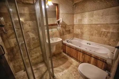 Traveller's Cave - 113