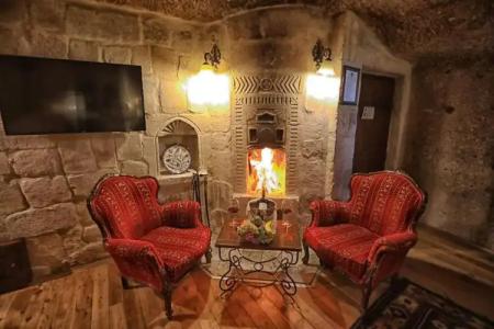 Traveller's Cave - 151