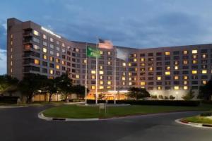 DoubleTree by Hilton Tulsa at Warren Place, Tulsa