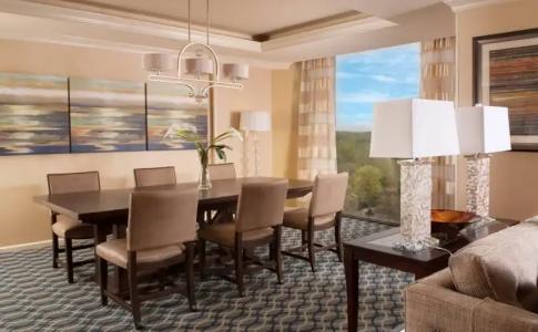 Greenville Marriott - 7