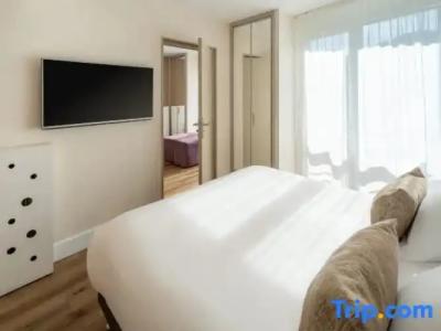 Best Western Plus Hôtel la Rade - 43