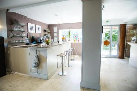 Best Western Plus Hôtel la Rade - 8