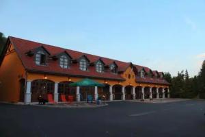 Radics Panzió Étterem és Pihenő Központ Hotel