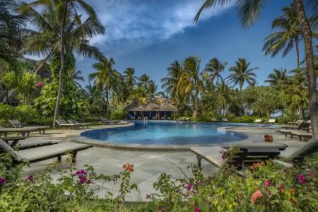 Breezes Beach Club and Spa - 7