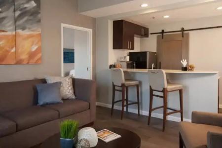 Courtyard Charleston Waterfront - 51