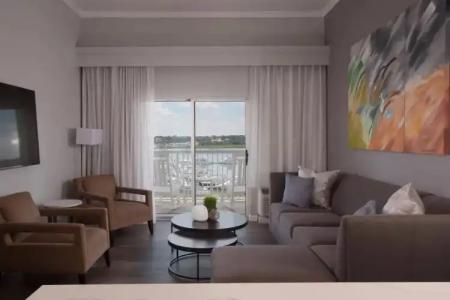 Courtyard Charleston Waterfront - 55