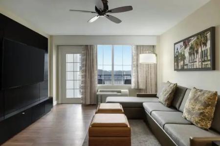 Courtyard by Marriott Charleston Historic District - 60