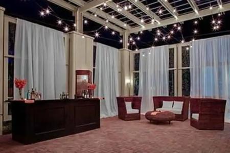 Courtyard by Marriott Charleston Historic District - 26