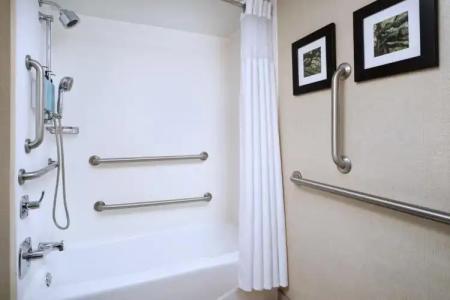 Courtyard by Marriott Charleston Historic District - 30