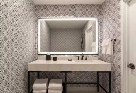 Mills House Charleston, Curio Collection by Hilton - 50