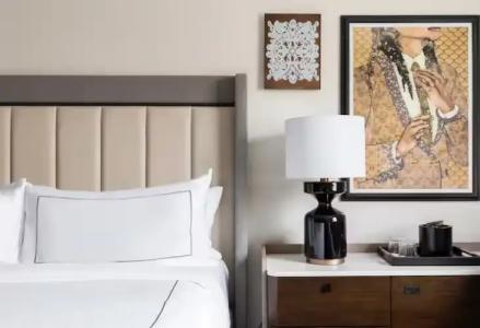 Mills House Charleston, Curio Collection by Hilton - 35