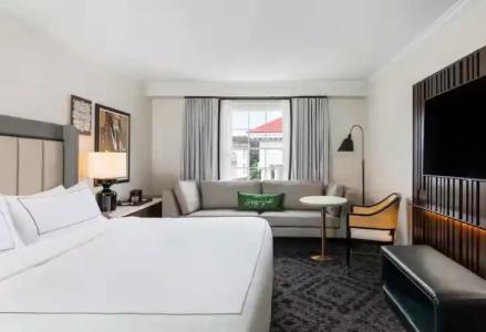 Mills House Charleston, Curio Collection by Hilton - 25