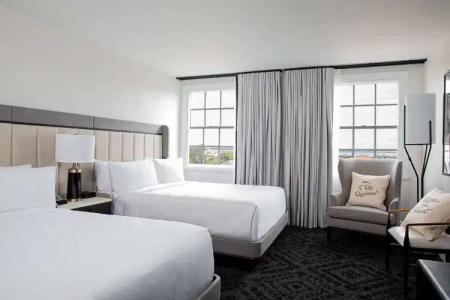Mills House Charleston, Curio Collection by Hilton - 4
