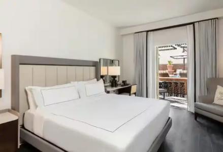 Mills House Charleston, Curio Collection by Hilton - 33