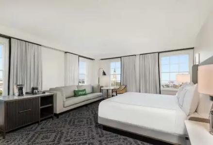 Mills House Charleston, Curio Collection by Hilton - 32