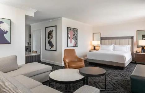 Mills House Charleston, Curio Collection by Hilton - 7