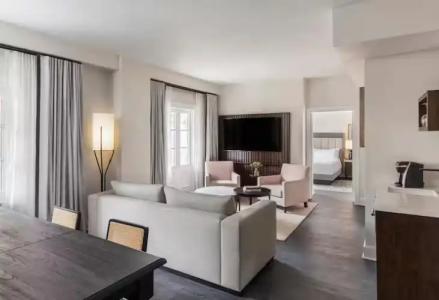 Mills House Charleston, Curio Collection by Hilton - 48