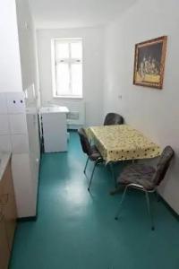 garni Goldene Henne - 63