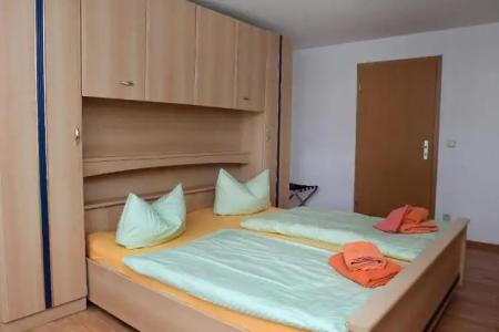 garni Goldene Henne - 31