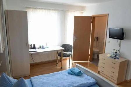 garni Goldene Henne - 43