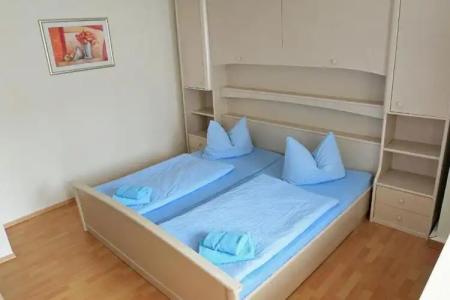 garni Goldene Henne - 42