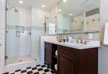 The Vendue, Downtown Art - 8