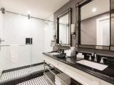 Premier room