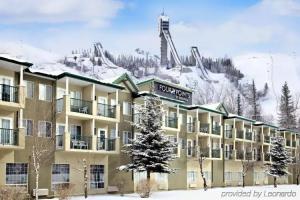 Four Points by Sheraton Hotel & Suites Calgary West, Calgary