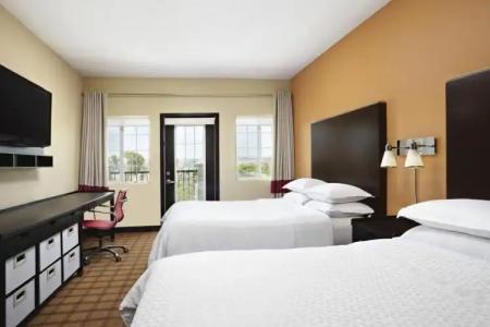Four Points by Sheraton & Suites Calgary West - 22