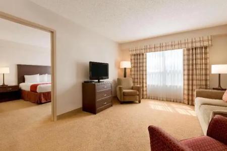 Country Inn & Suites by Radisson, Calgary-Northeast - 27