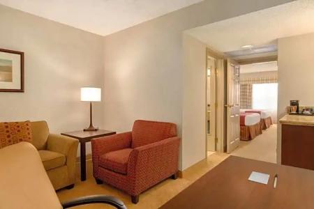 Country Inn & Suites by Radisson, Calgary-Northeast - 46