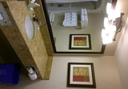 Country Inn & Suites by Radisson, Calgary-Northeast - 29