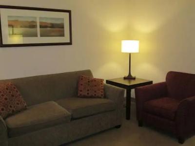 Country Inn & Suites by Radisson, Calgary-Northeast - 41