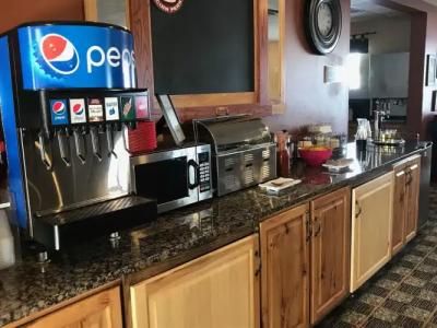 AmericInn by Wyndham Fargo Medical Center - 34