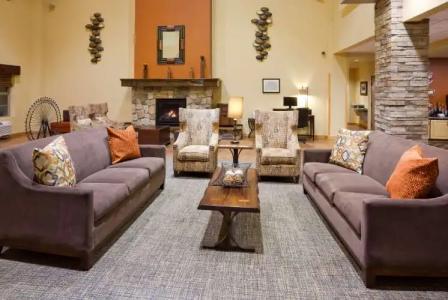 AmericInn by Wyndham Fargo Medical Center - 2