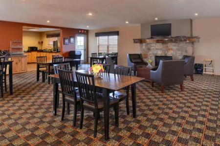 AmericInn by Wyndham Fargo Medical Center - 37