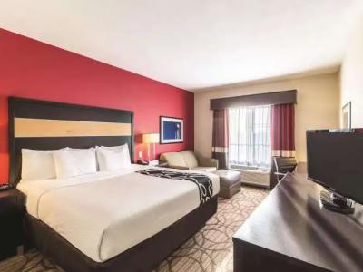 La Quinta by Wyndham Fargo-Medical Center - 5