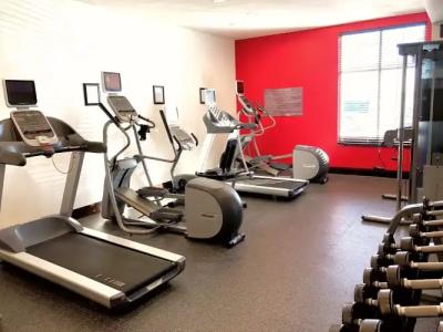 Hilton Garden Inn Fargo - 22