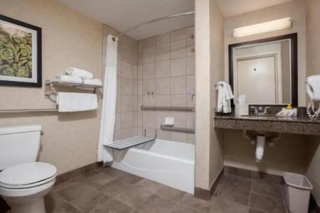 Hilton Garden Inn Fargo - 37