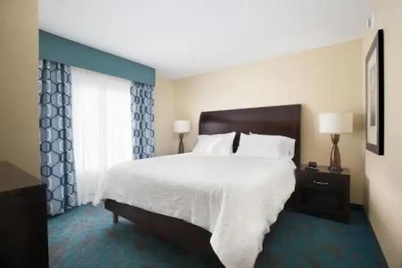 Hilton Garden Inn Fargo - 48