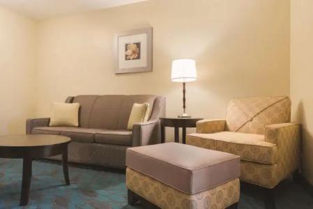 Hilton Garden Inn Fargo - 56