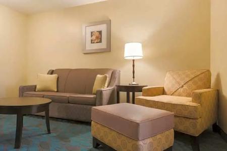 Hilton Garden Inn Fargo - 53