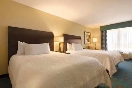 Hilton Garden Inn Fargo - 43