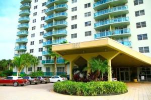 Ocean Reserve Condo by FlatsAway, Miami Beach