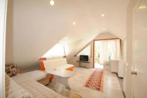 Calba Hause, Turunc